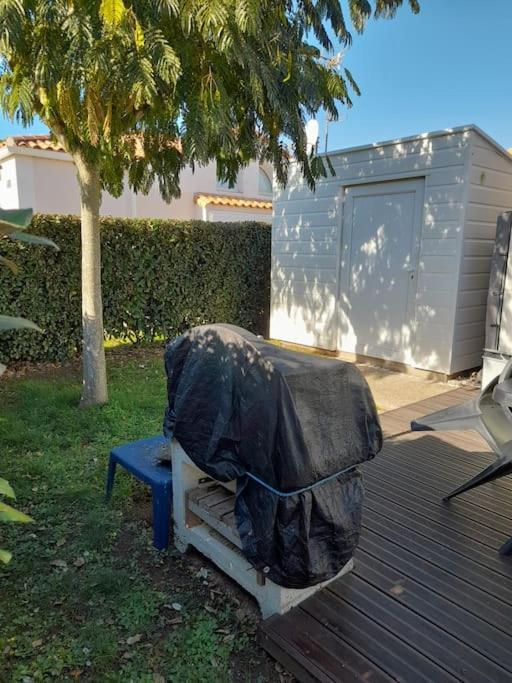 Maisonnette A Deux Pas De La Plage Dans Residence Calme Ла-Транш-сюр-Мер Экстерьер фото