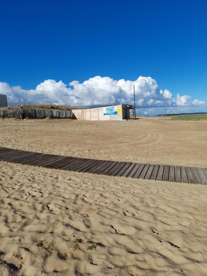 Maisonnette A Deux Pas De La Plage Dans Residence Calme Ла-Транш-сюр-Мер Экстерьер фото