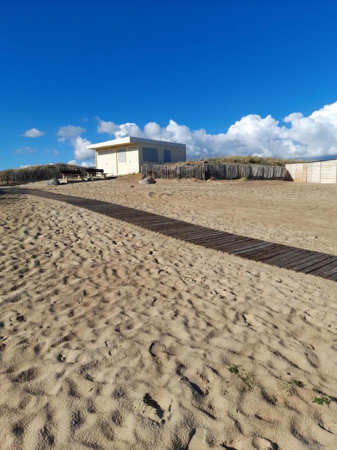Maisonnette A Deux Pas De La Plage Dans Residence Calme Ла-Транш-сюр-Мер Экстерьер фото